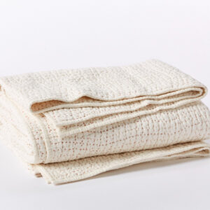Alpine White Breathable Embroidered Handstitched Linen Organic Percale Quilt